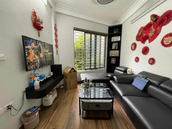 Bán nhà Khương Trung, Thanh Xuân, DT 29m2, 4 tầng, Mt 3.5m, 6.4 tỷ, Nội thất đẹp, Có sổ