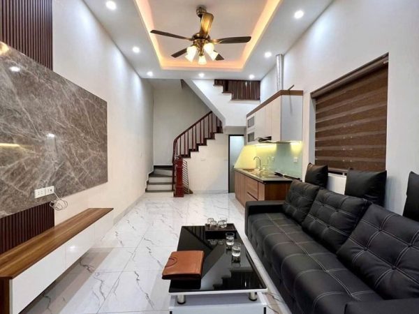 Bán nhà Nguyễn Trãi, Thanh Xuân, DT 29m2, 5 tầng, Mt 3.5m, 9.8 tỷ, Lô góc, Nội thất đẹp, Có sổ